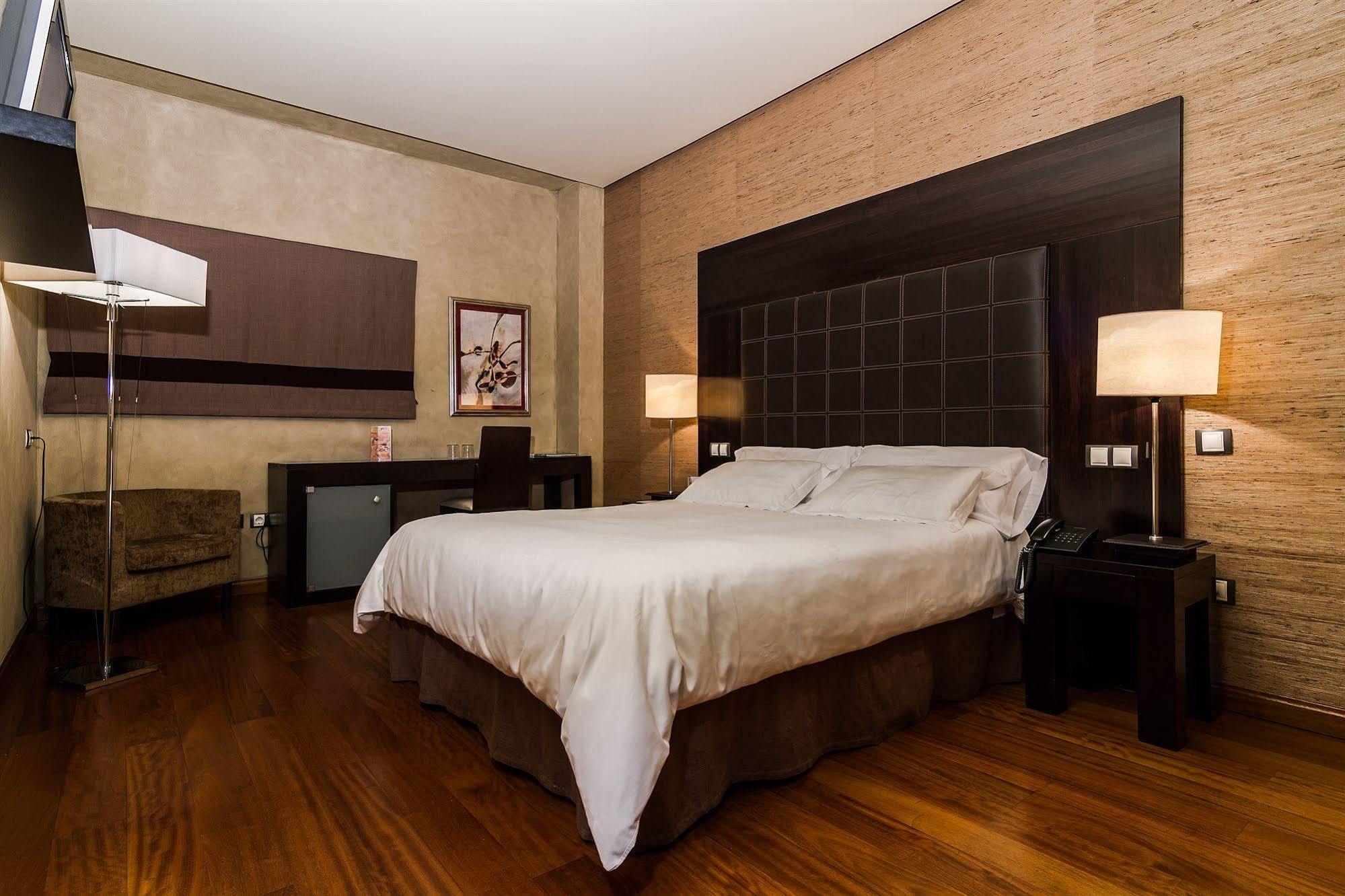 Hotel&Spa La Salve Torrijos Buitenkant foto